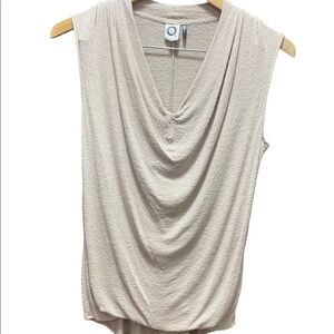 Anthropologie Akemi+ Kin Ivory Sleeveless Top